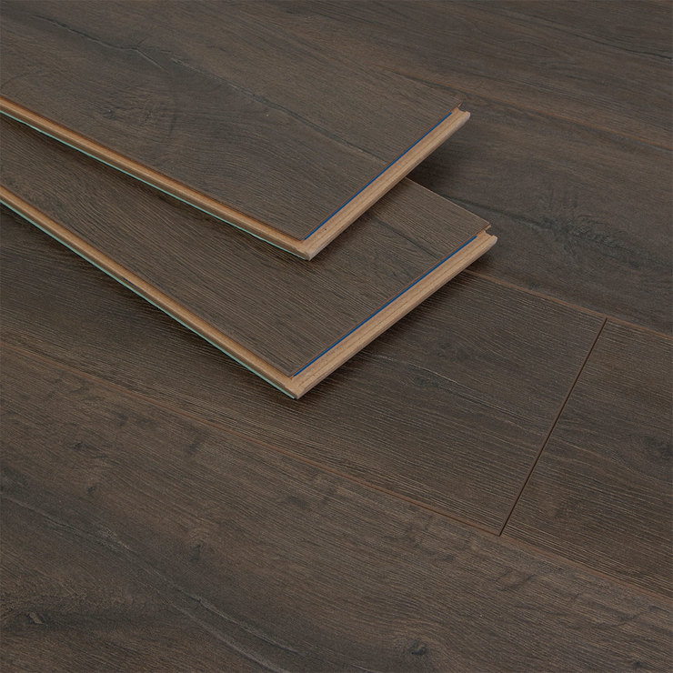 Golden Select Domingo Dark Oak Laminate Flooring With Foam Underlay