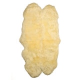 Naturally Sheepskin Quad Rug in Ivory close up