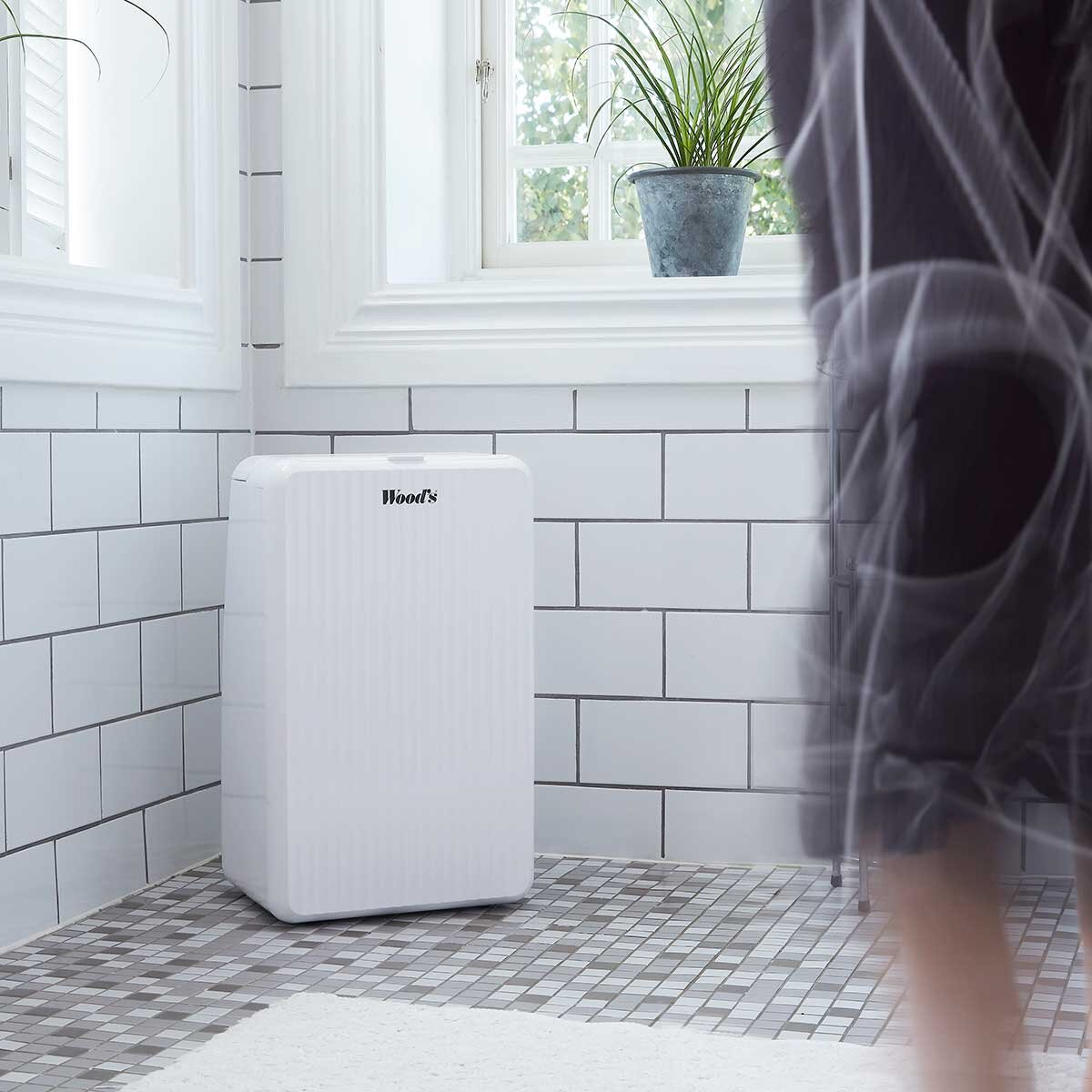 Woods 10L Dehumidifier in White, MRD10