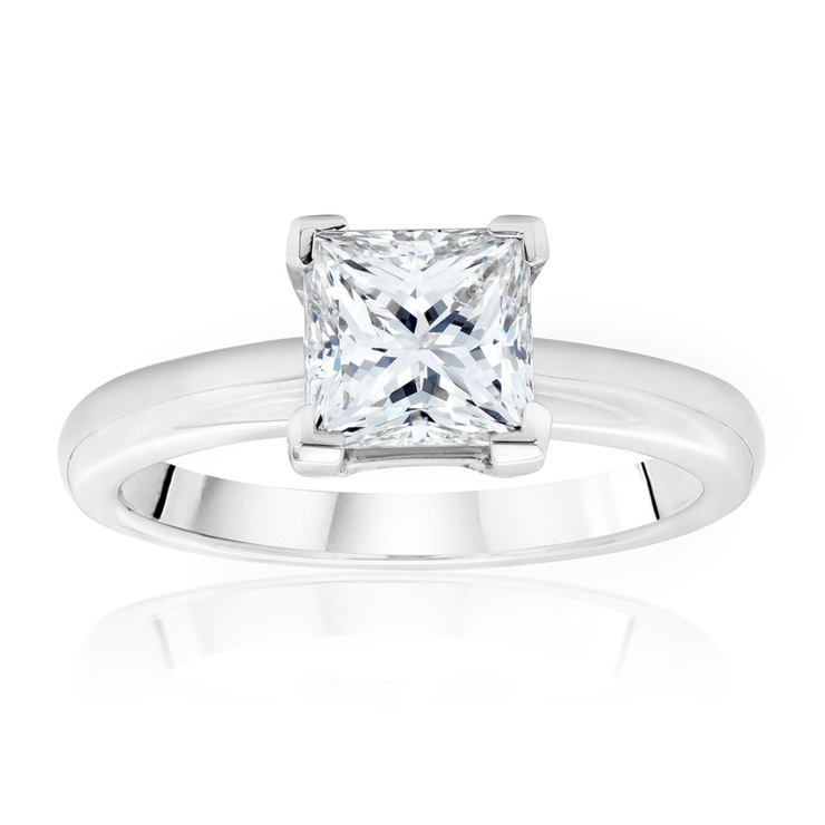 princess cut solitaire diamond ring